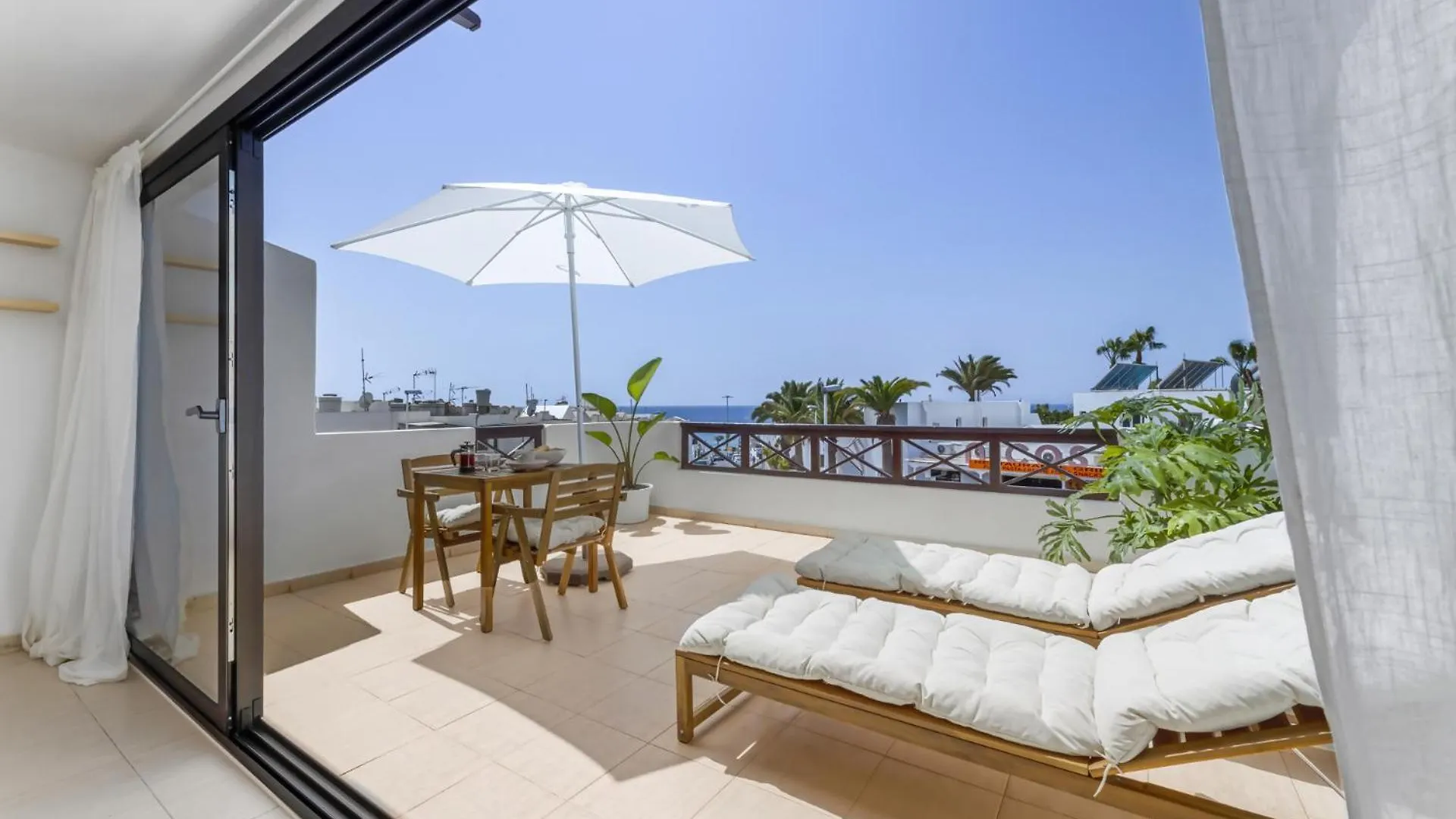 Sea View Apt Puerto Del Carmen